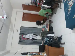 ফ্ল্যাটমেট প্রয়োজন