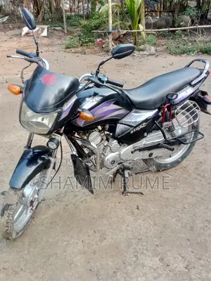 TVS Metro . 2010