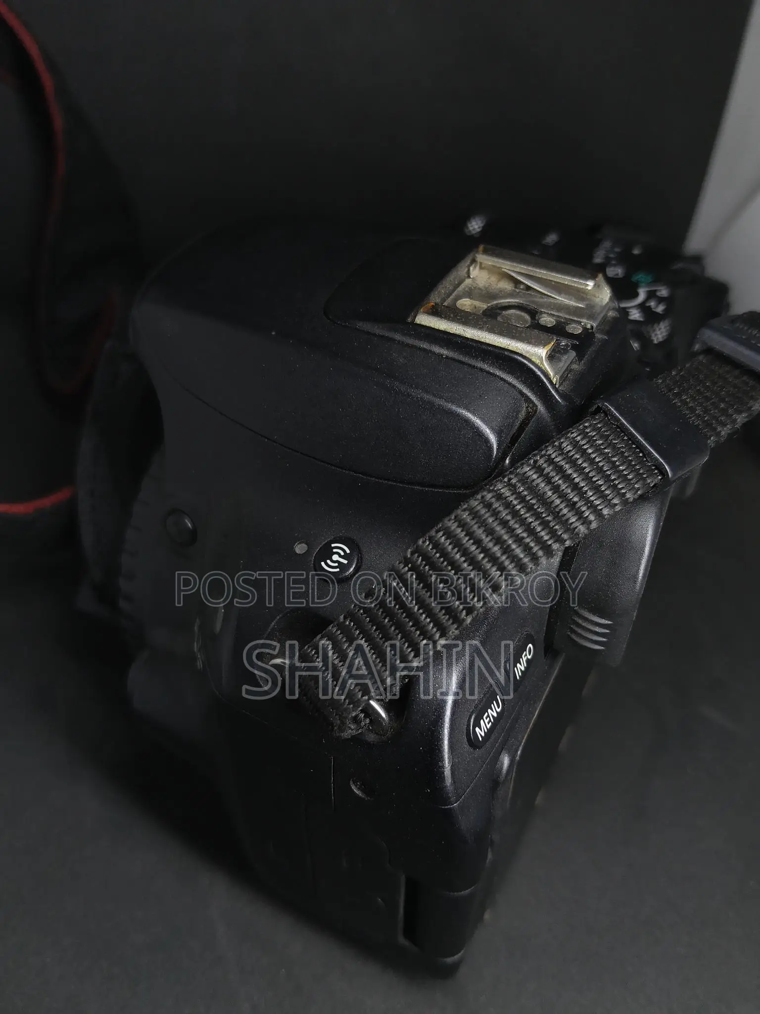 200D Canon like me full box body