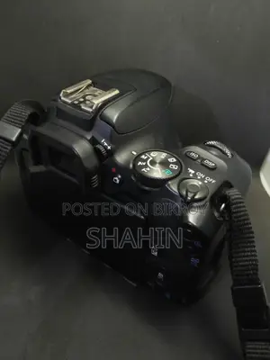 200D Canon like me full box body