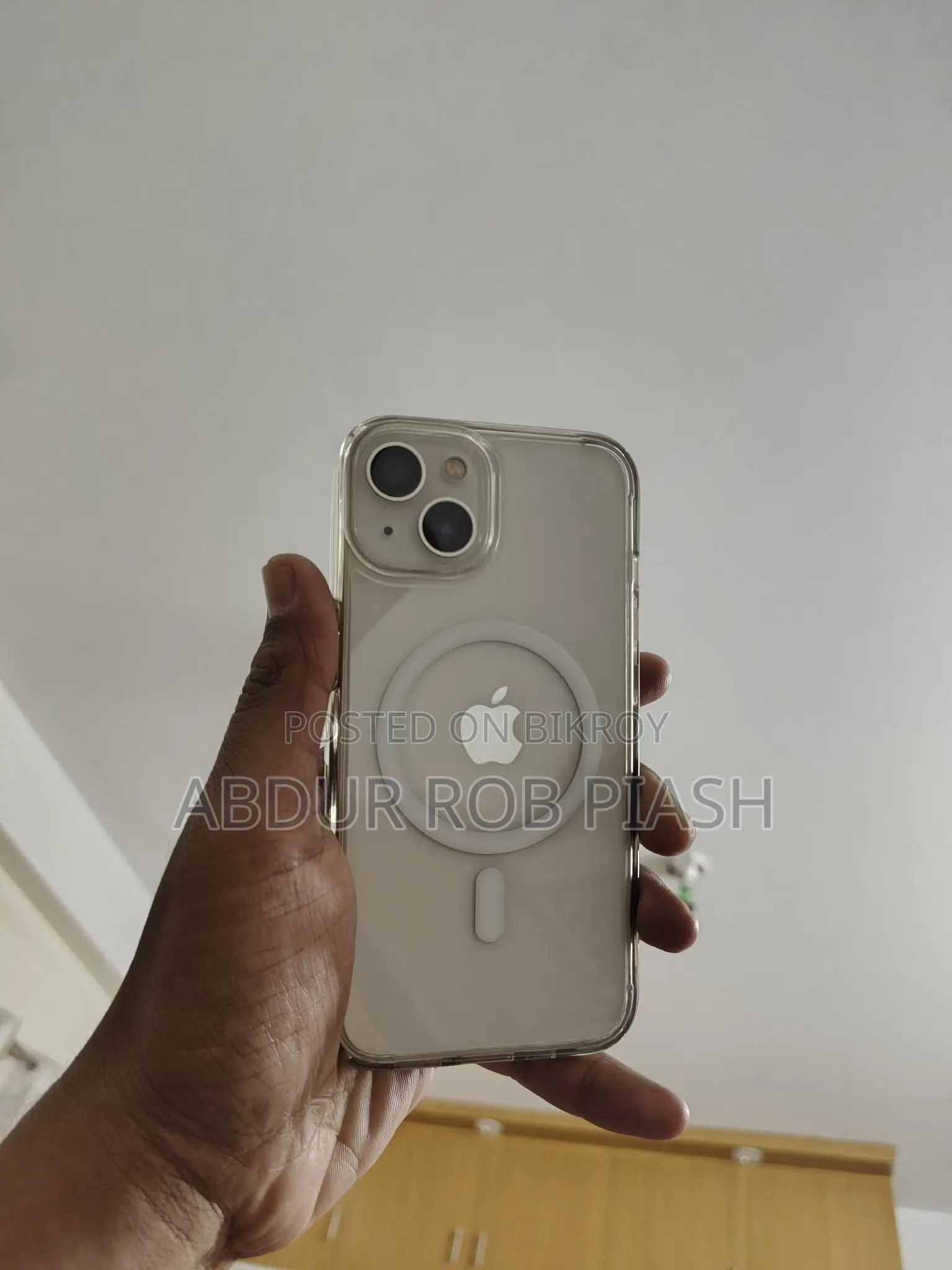 Apple iPhone 13 (Used)