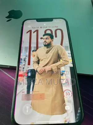 Apple iPhone 13 (Used)