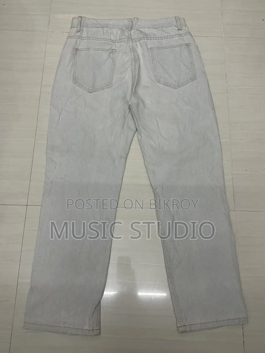 Light Wash White Smilly Straight Fit Jeans