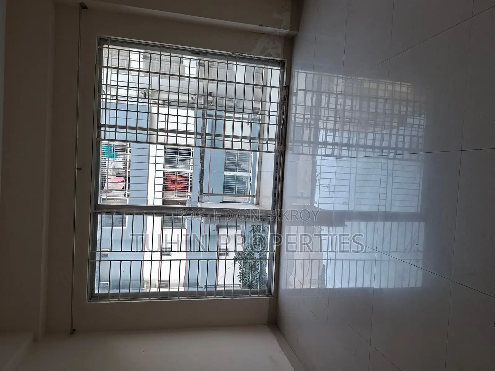 4bdrm Apartment in Uttara for Sale