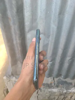 Apple iPhone 11 Pro . (Used)