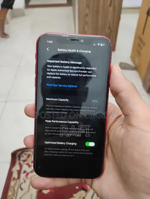Apple iPhone 11 . (Used)