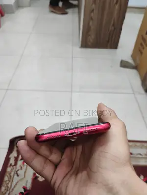 Apple iPhone 11 . (Used)