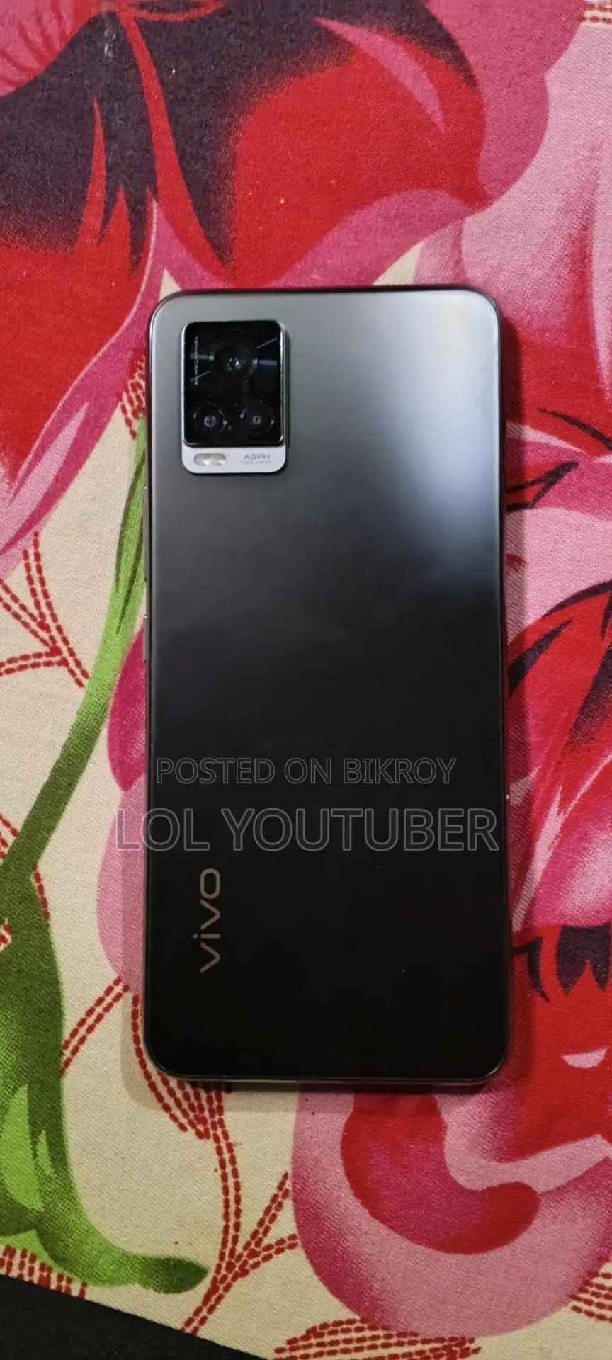 Vivo V20 8/128 (Used)