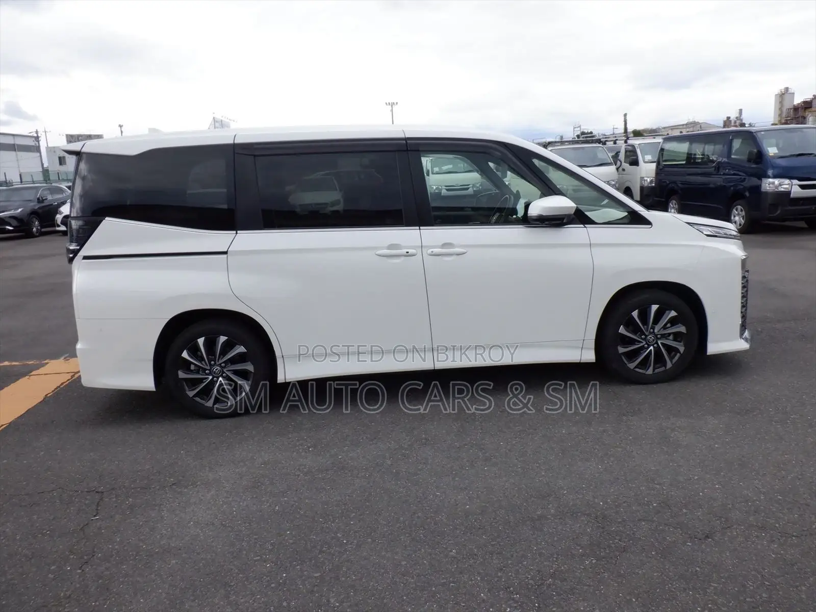 Toyota Voxy Hybrid SZ Pearl New 2023