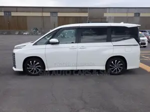 Toyota Voxy Hybrid SZ Pearl New 2023