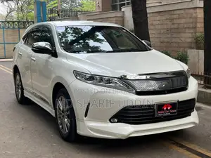Toyota Harrier Advance Premium 2020