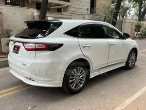 Toyota Harrier Advance Premium 2020