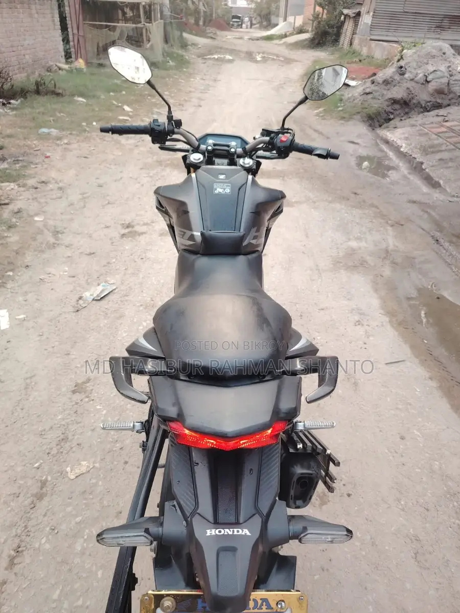 Honda Hornet 2.0 2024