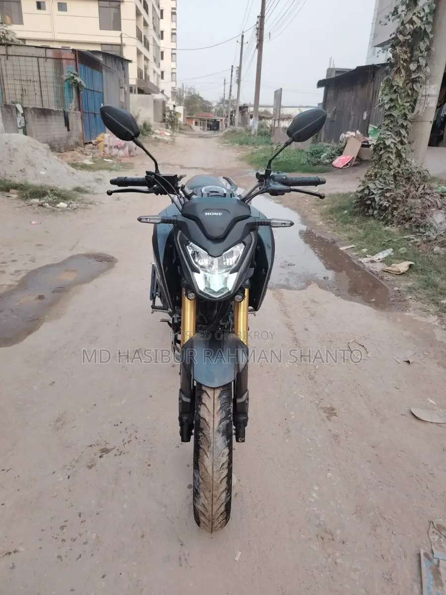 Honda Hornet 2.0 2024