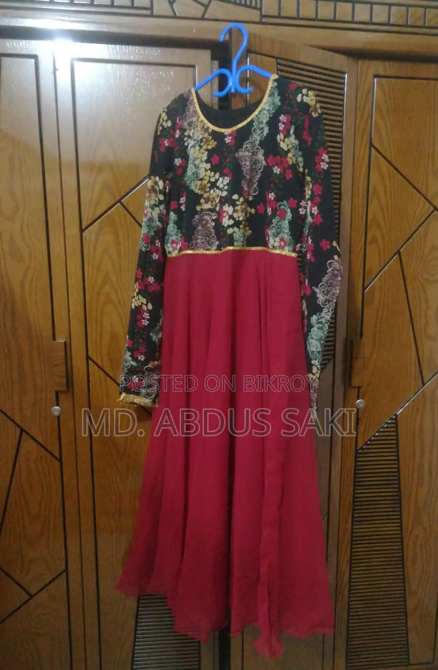 কুর্তি স্টাইল গাউন বিক্রি করা হবে।
