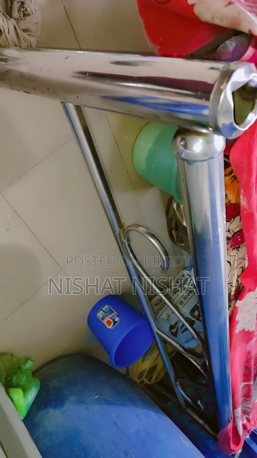 একটি স্টিলের খাট বিক্রি করা হবে