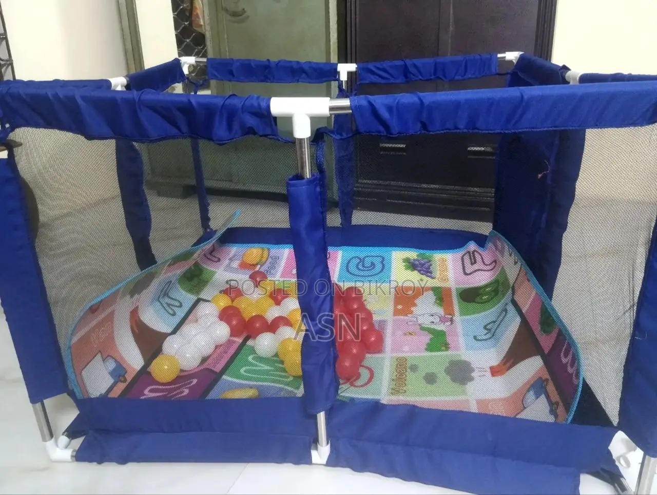 অব্যবহৃত বাচ্চাদের প্লেপেন বিক্রি করা হবে