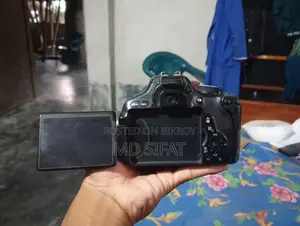 Canon 600d with Yongnuo 50mm 1.8 lens setup