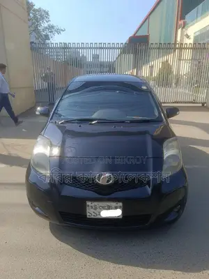Toyota Vitz black 2009