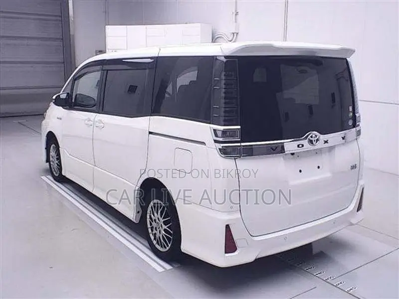 Toyota Voxy ZS Kerameki Ready 2020
