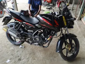 Bajaj Pulsar 150 . 2019