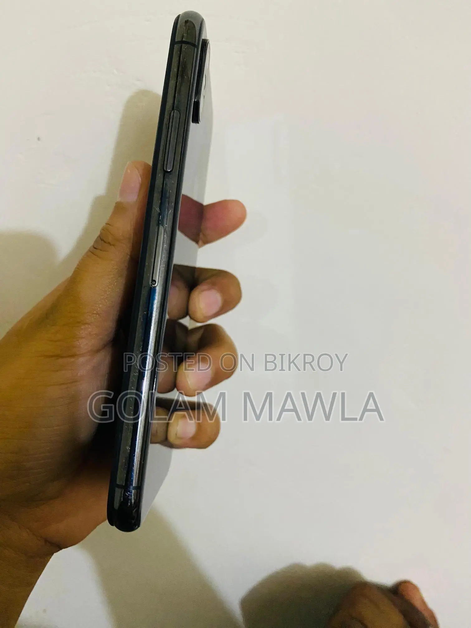 Apple iPhone X (Used)