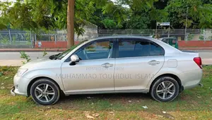 Toyota Axio 2013 Silver