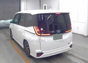 Toyota Noah S-Z Hybrid All Options 2022