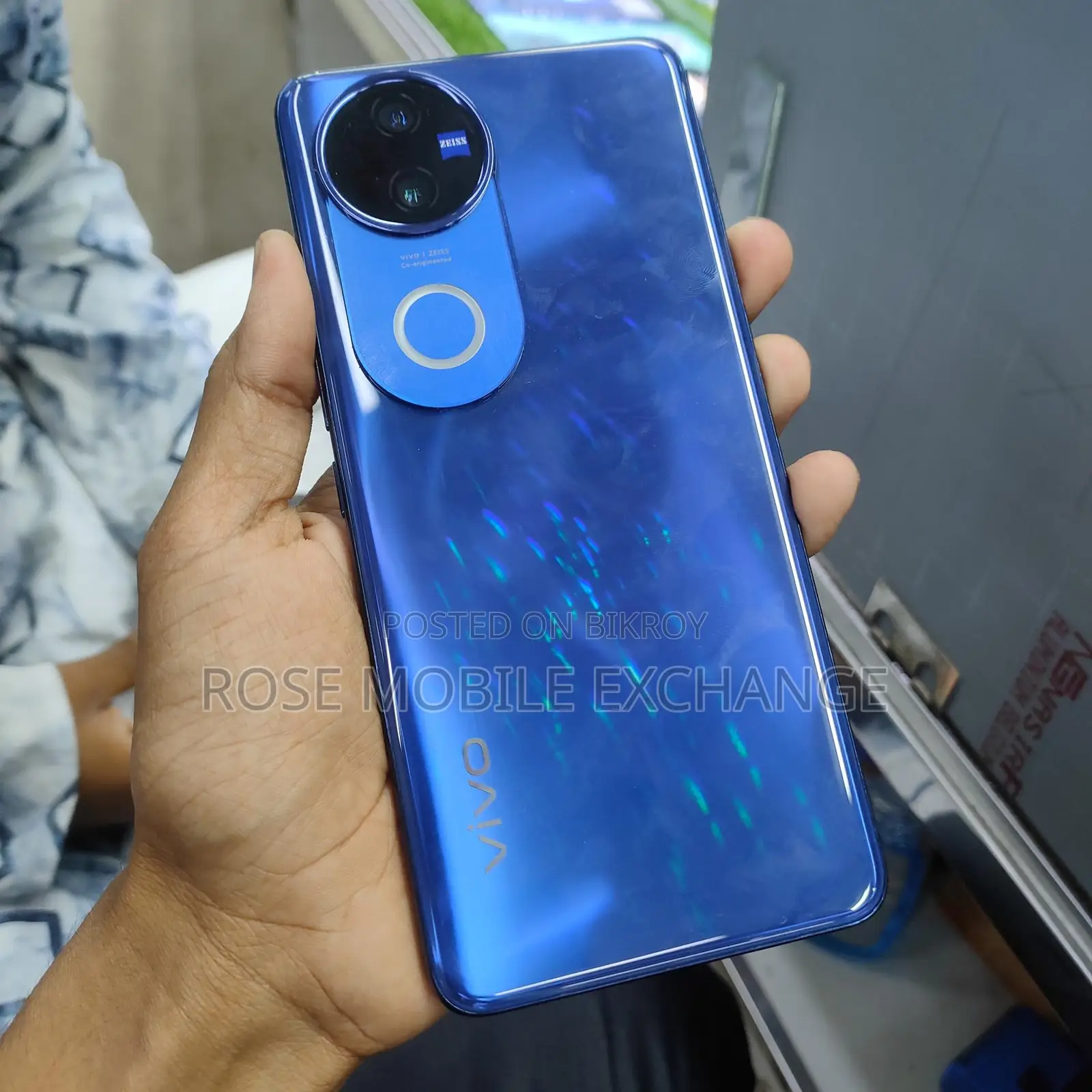 Vivo 8/256 V50 Fixed (Used)