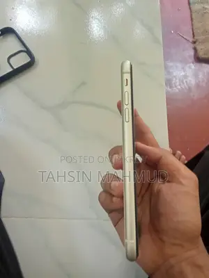 Apple iPhone 11 (Used)
