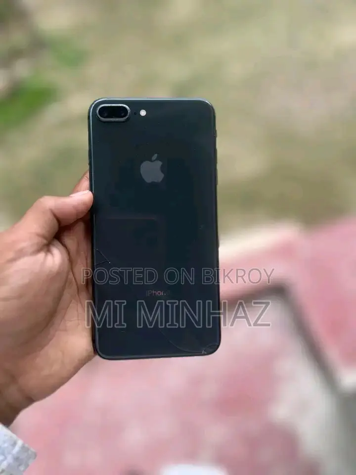 Apple iPhone 8 Plus . (Used)