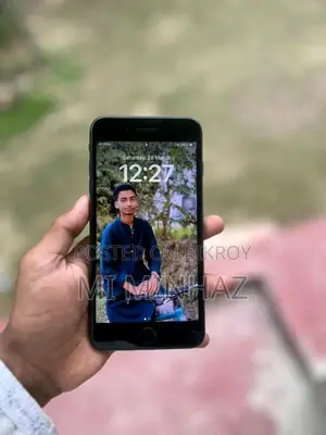 Apple iPhone 8 Plus . (Used)