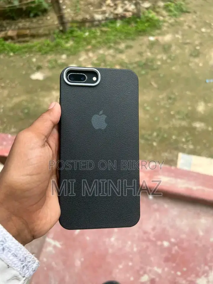 Apple iPhone 8 Plus . (Used)