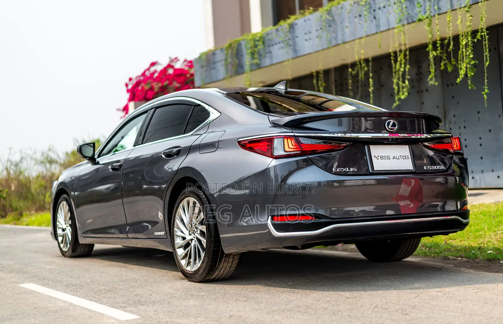 Lexus ES 300h 2021