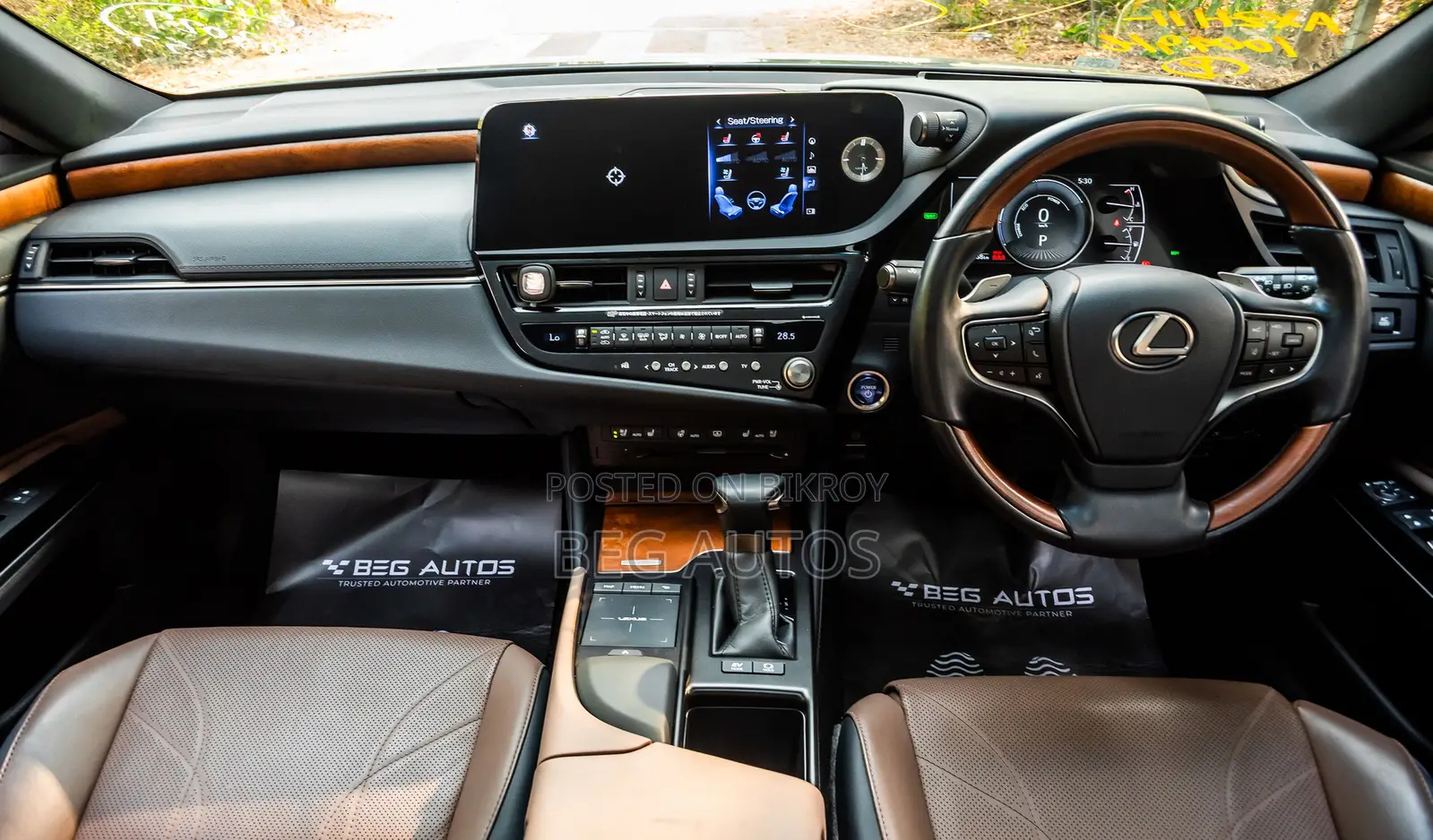 Lexus ES 300h 2021