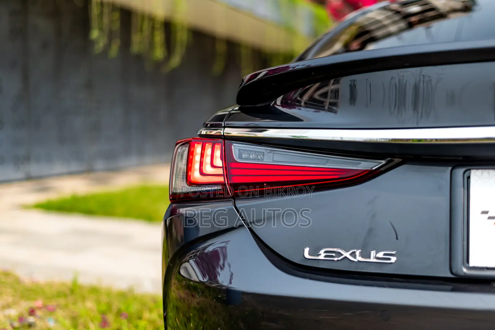 Lexus ES 300h 2021