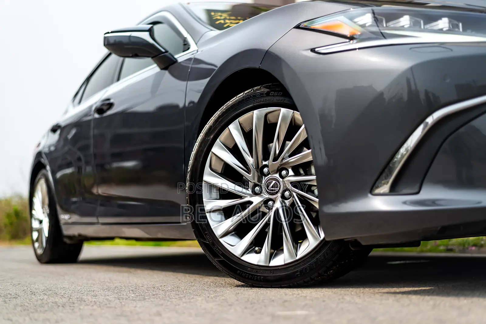 Lexus ES 300h 2021