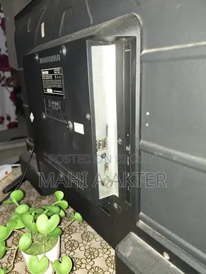 ৩২” এলইডি স্মার্ট অ্যান্ড্রয়েড টিভি