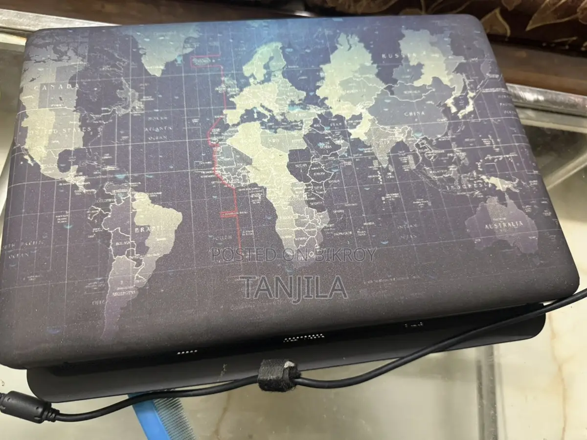 Laptop ল্যাপটপ