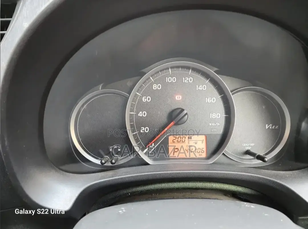 Toyota Vitz G PUSH SMART STOP 2012