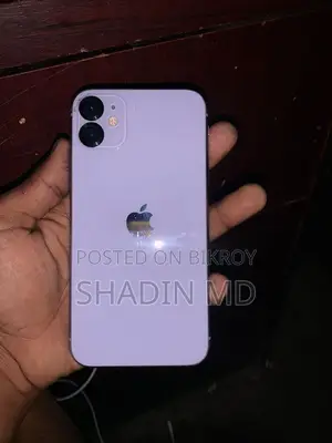 Apple iPhone 11 . (Used)