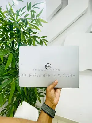 Vostro 5490 Laptop