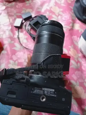 Canon Eos 750d + Zoom Lens 75-250