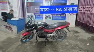 Bajaj Pulsar সুপার ফ্রেশ 2018