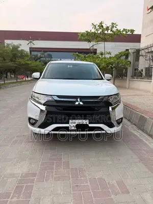Mitsubishi Outlander 2015