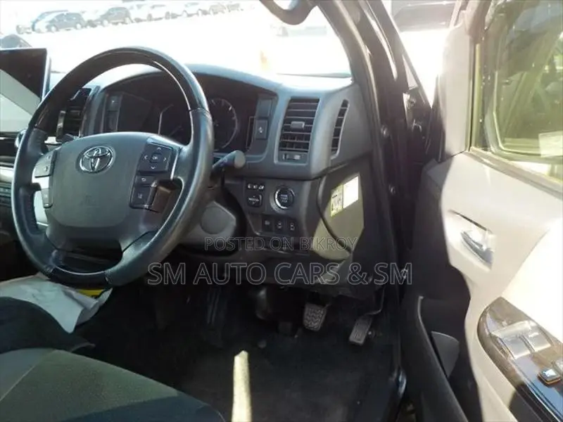 Toyota Hiace Super GL Dark Prime2 2024
