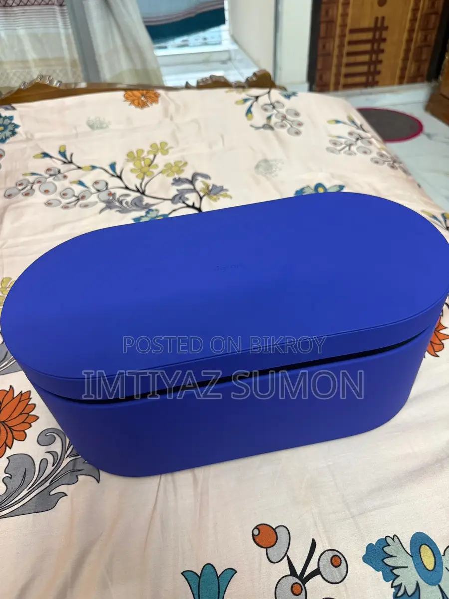 “Malaysian Imported” Dyson Air-Wrap