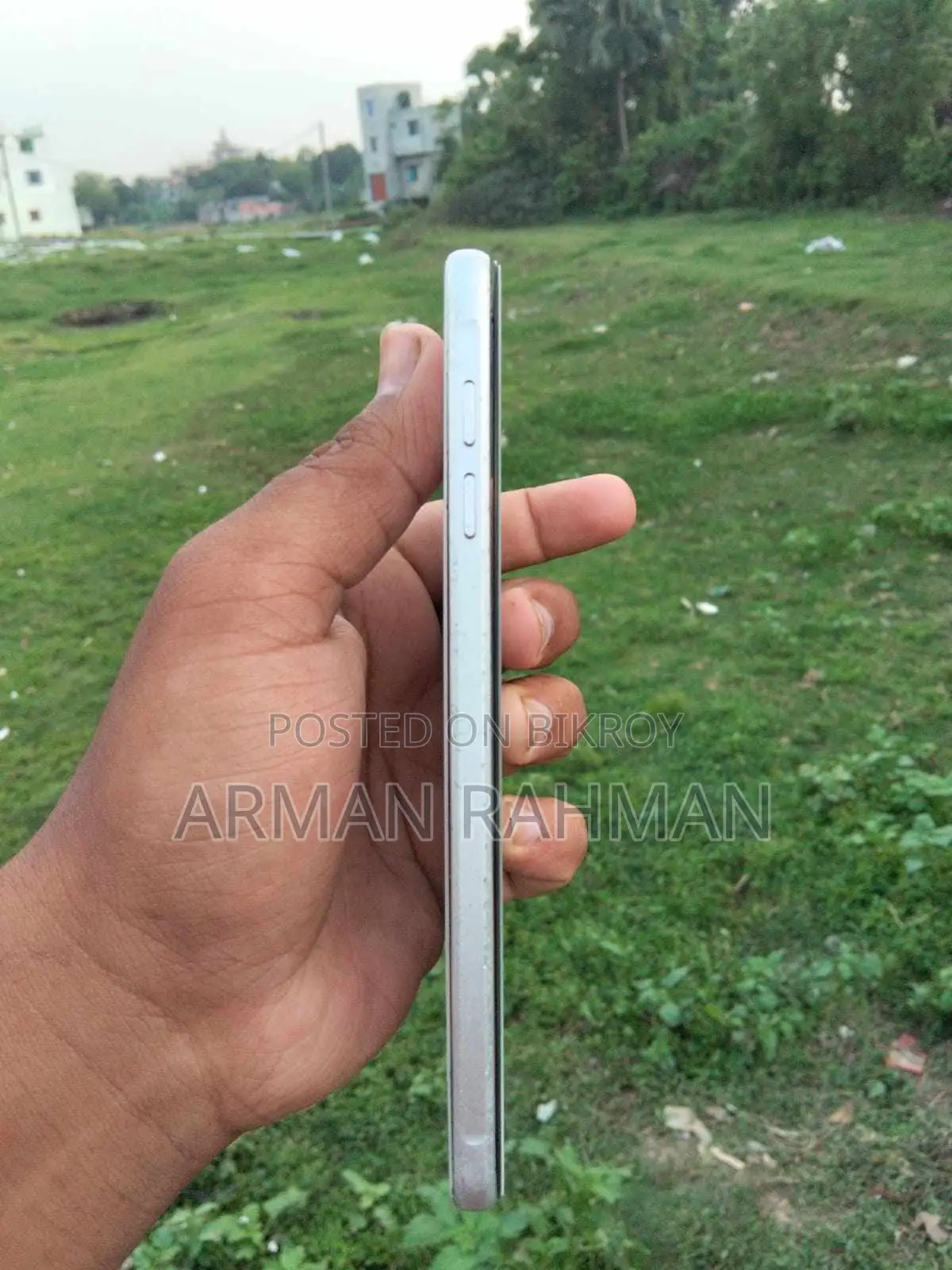 Samsung Galaxy A7 . (Used)