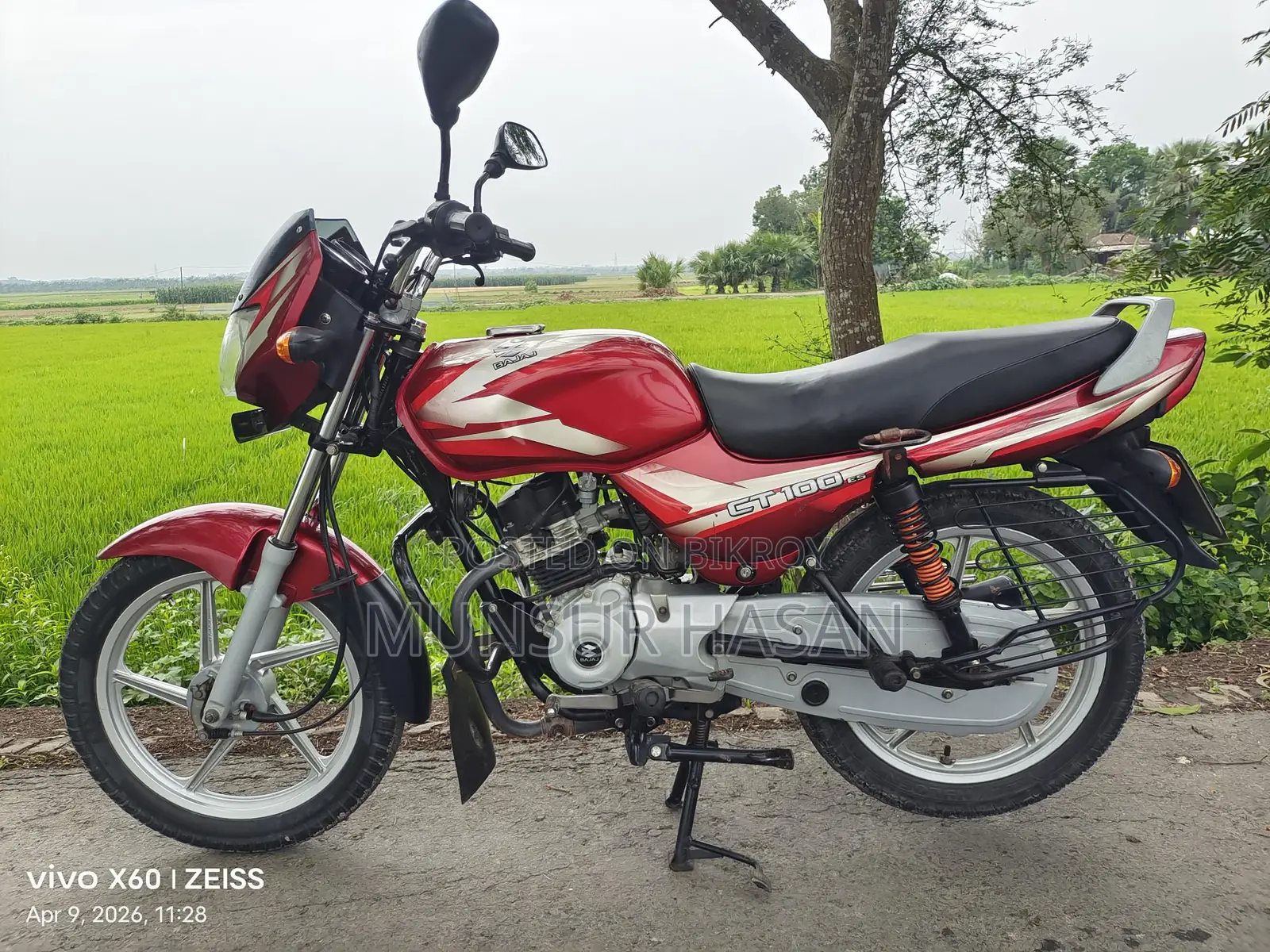 Bajaj CT 100 . 2019