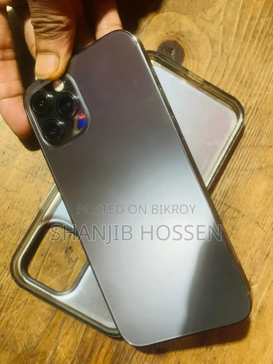 Apple iPhone 12 Pro look like new fresh (Used)